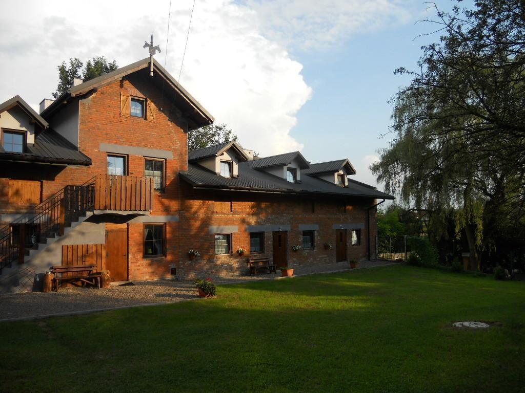 Вилла Dwor W Boleniu Экстерьер фото